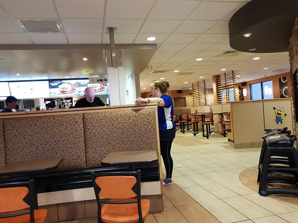 McDonalds | 160 Sandalwood Pkwy E, Brampton, ON L6Z 1Y5, Canada | Phone: (905) 840-0700