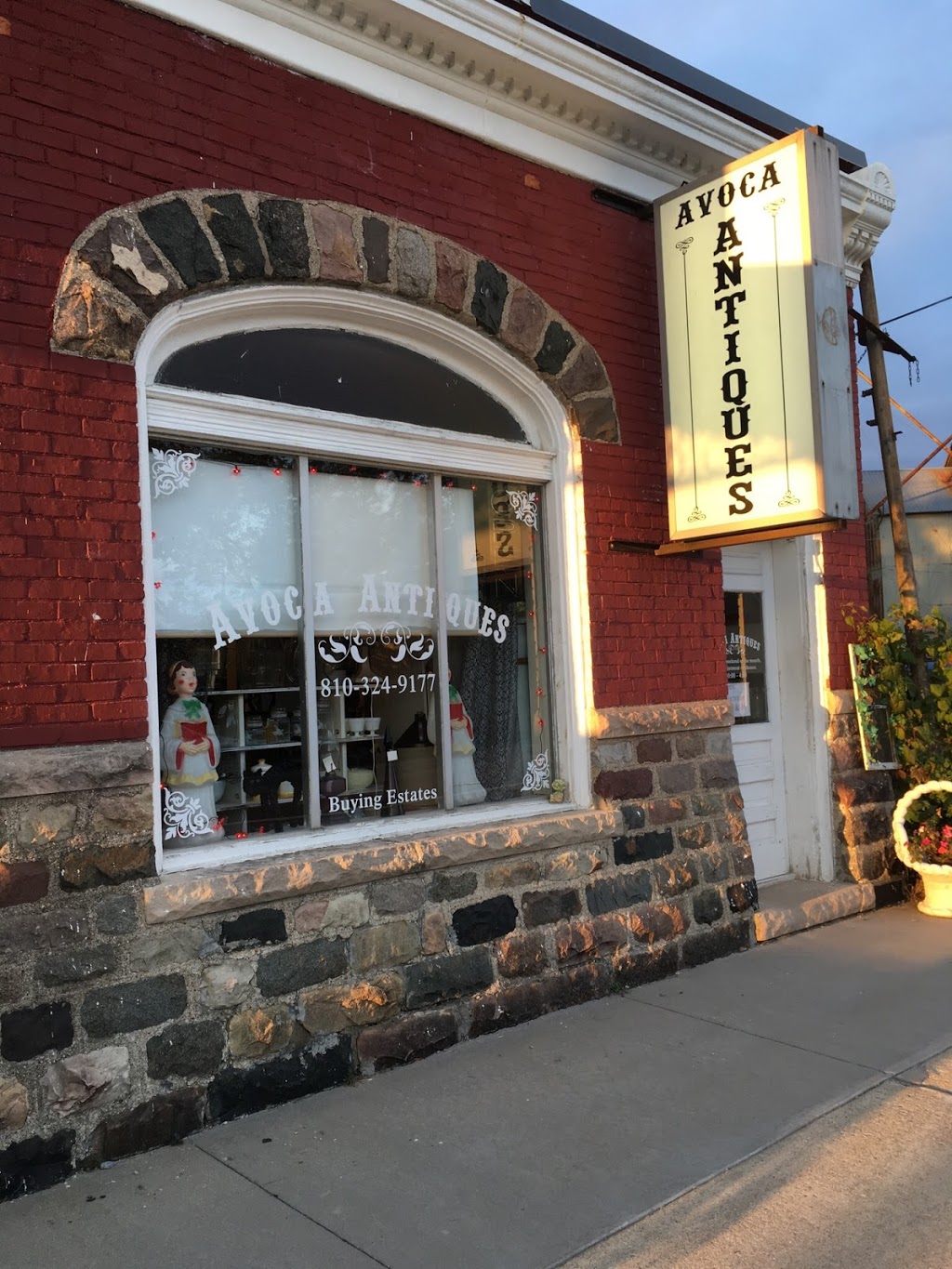 Avoca Antiques | 8878 M-136 Avoca Rd, Avoca, MI 48006, USA | Phone: (810) 324-9177