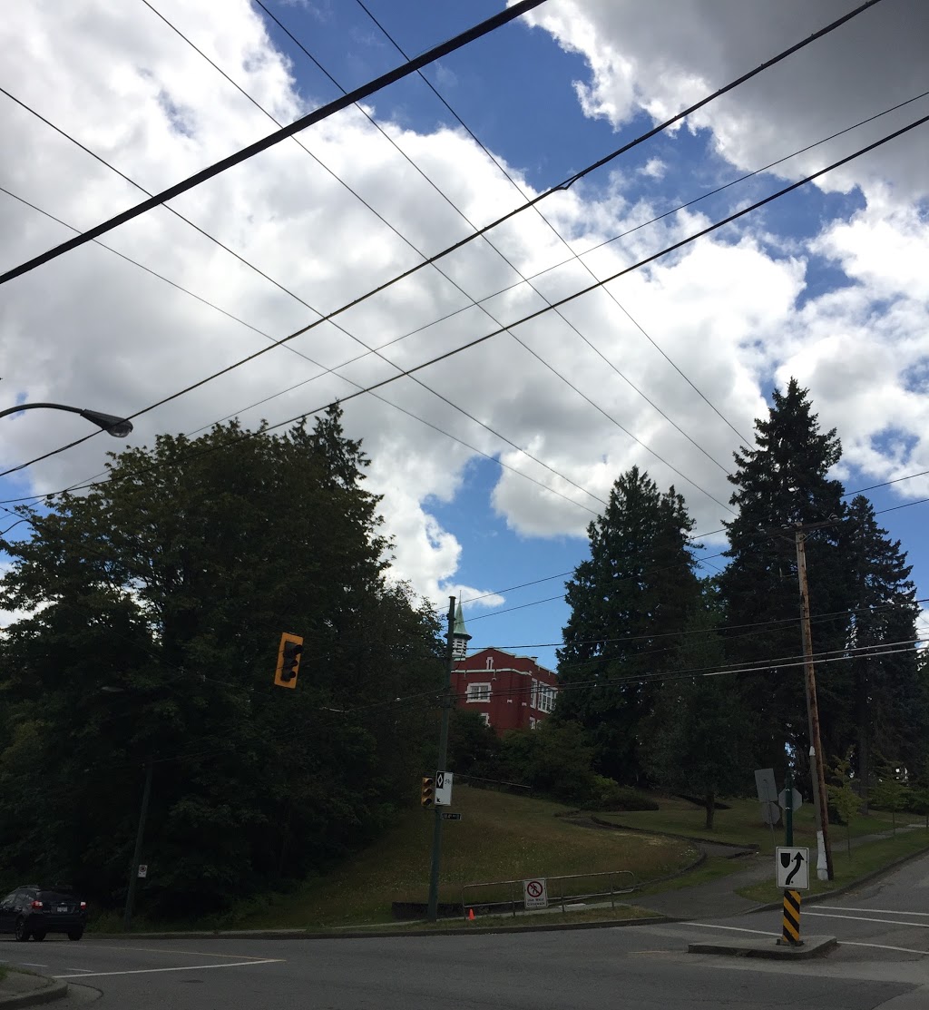 Queen Mary Elementary School | 2000 Trimble St, Vancouver, BC V6R 3Z4, Canada | Phone: (604) 713-5464