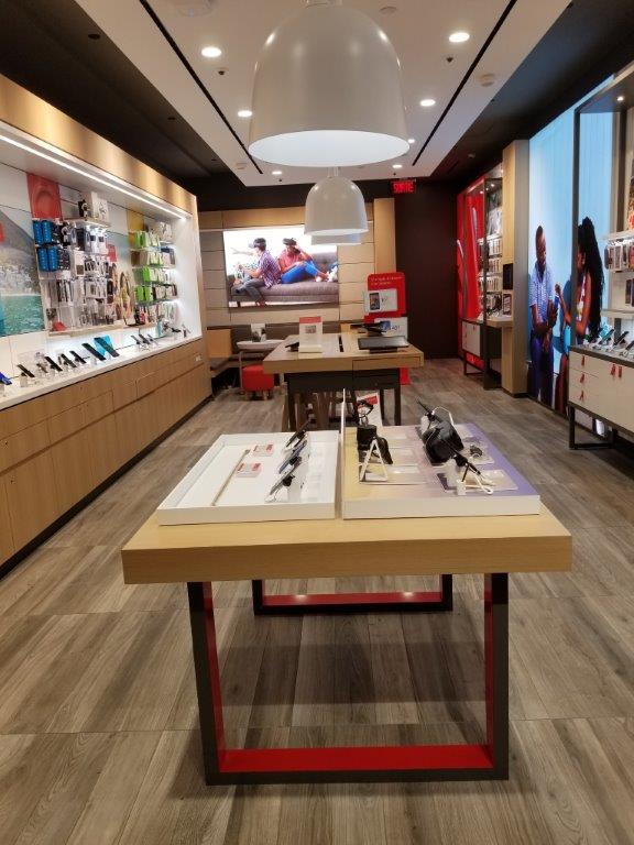 Rogers | 6815 Route Transcanadienne Unit C018A, Pointe-Claire, QC H9R 5J1, Canada | Phone: (514) 695-1554