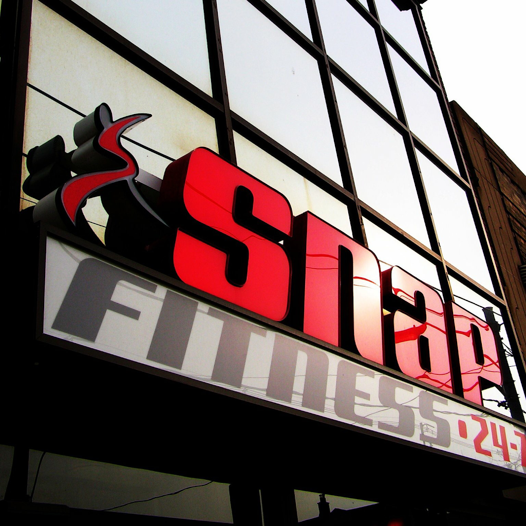 Snap Fitness-Roncesvalles | 183 Roncesvalles Ave, Toronto, ON M6R 2L5, Canada | Phone: (647) 351-7627