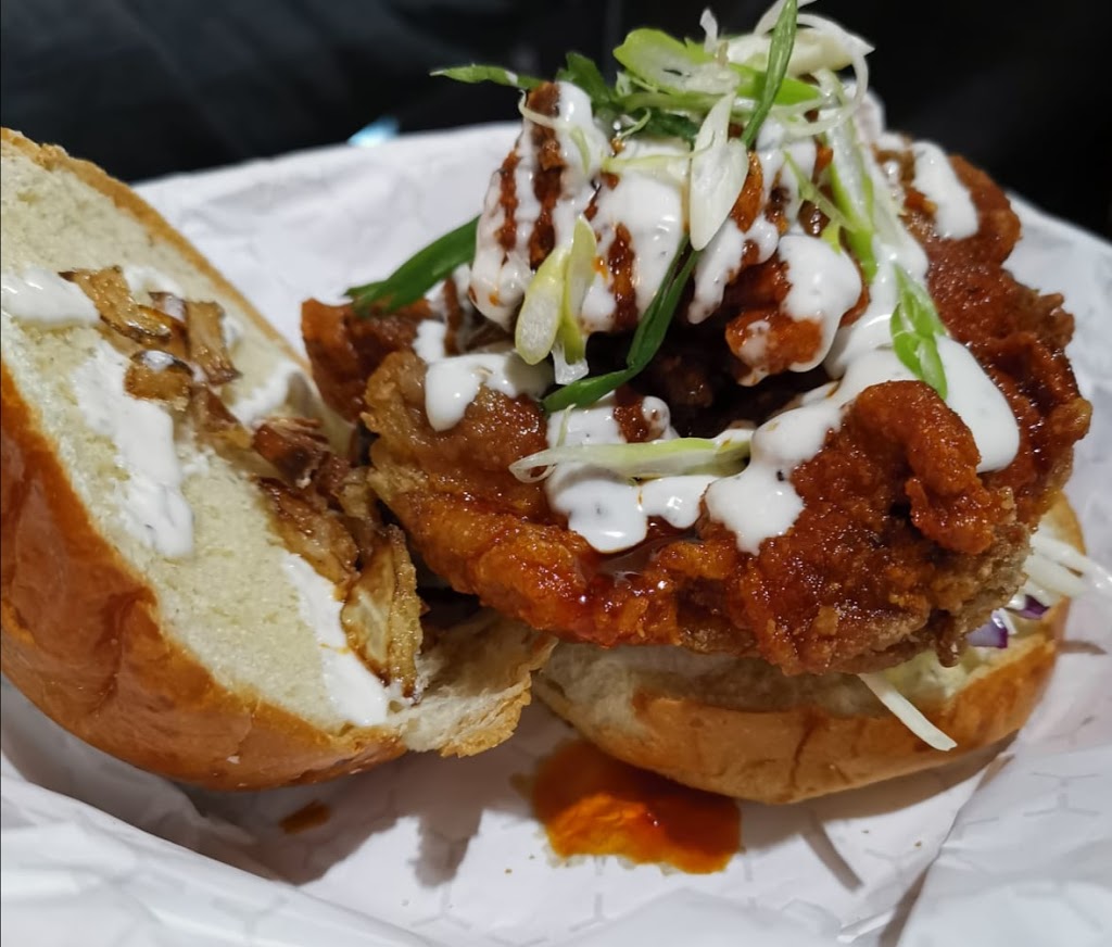 Tokyo Hot Fried Chicken | 928 College St, Toronto, ON M6H 1A4, Canada | Phone: (647) 488-6673