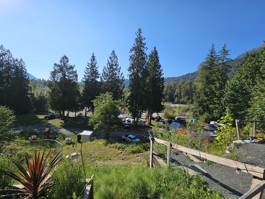 Five Cedars Campground | 51521 Chilliwack Lake Rd, Chilliwack, BC V4Z 1A7, Canada | Phone: (604) 866-8920
