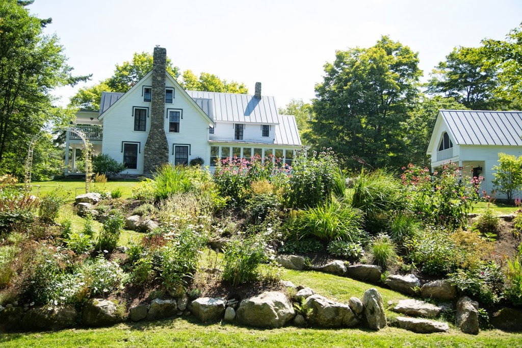 The Notch House | 5768 VT-5A, Barton, VT 05822, USA | Phone: (646) 535-9068