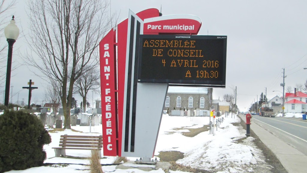 Enseignes Aux Quatre Vents | 661 Rue Principale, Lachute, QC J8H 1Y8, Canada | Phone: (888) 562-0695