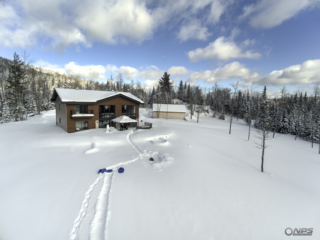 Chalet sur la Colline | 8685 Chemin André-Bourgault, Disraeli, QC G0N 1E0, Canada | Phone: (877) 526-6879
