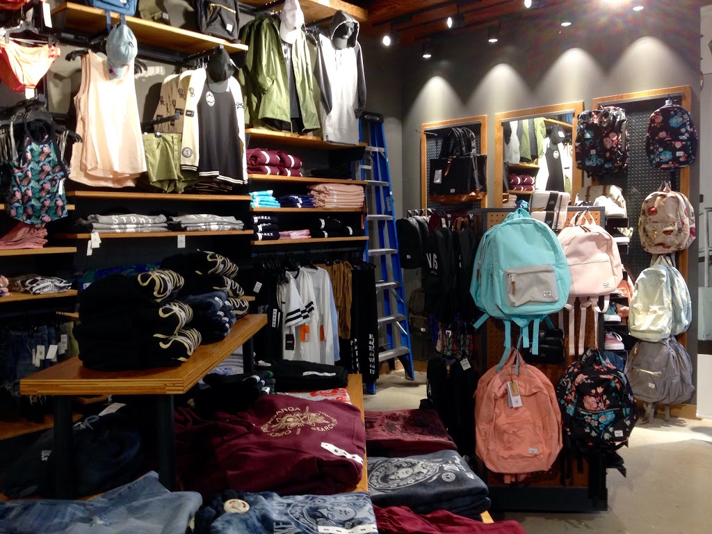 Zumiez | 13850 Steeles Ave #218, Halton Hills, ON L7G 0J1, Canada | Phone: (905) 864-8685