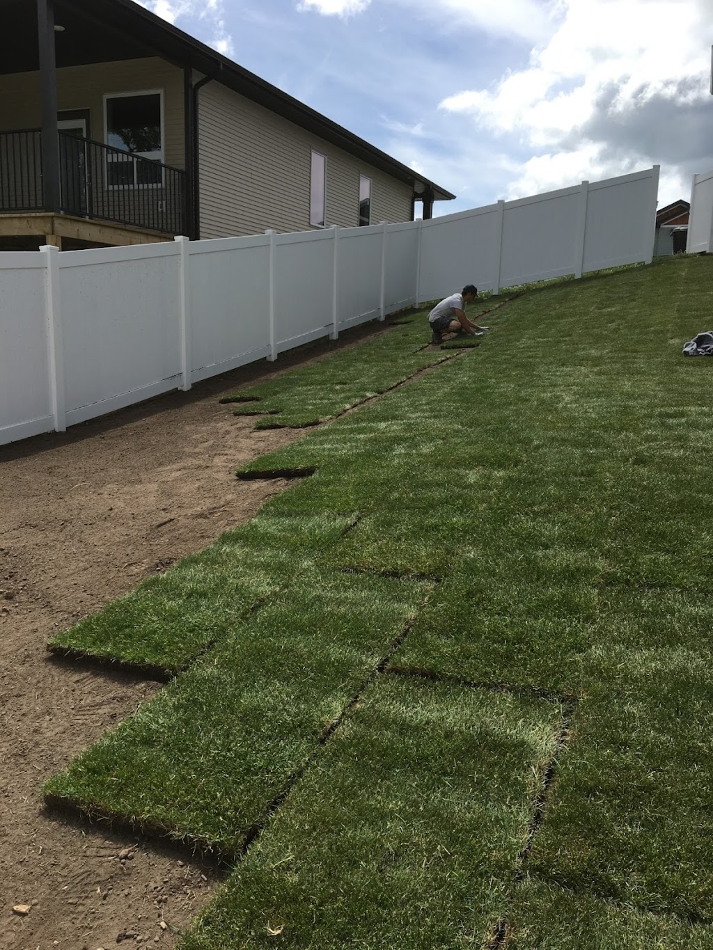 Graymac Yard Completions | 18 Roche St, Red Deer, AB T4P 3K8, Canada | Phone: (403) 396-0757