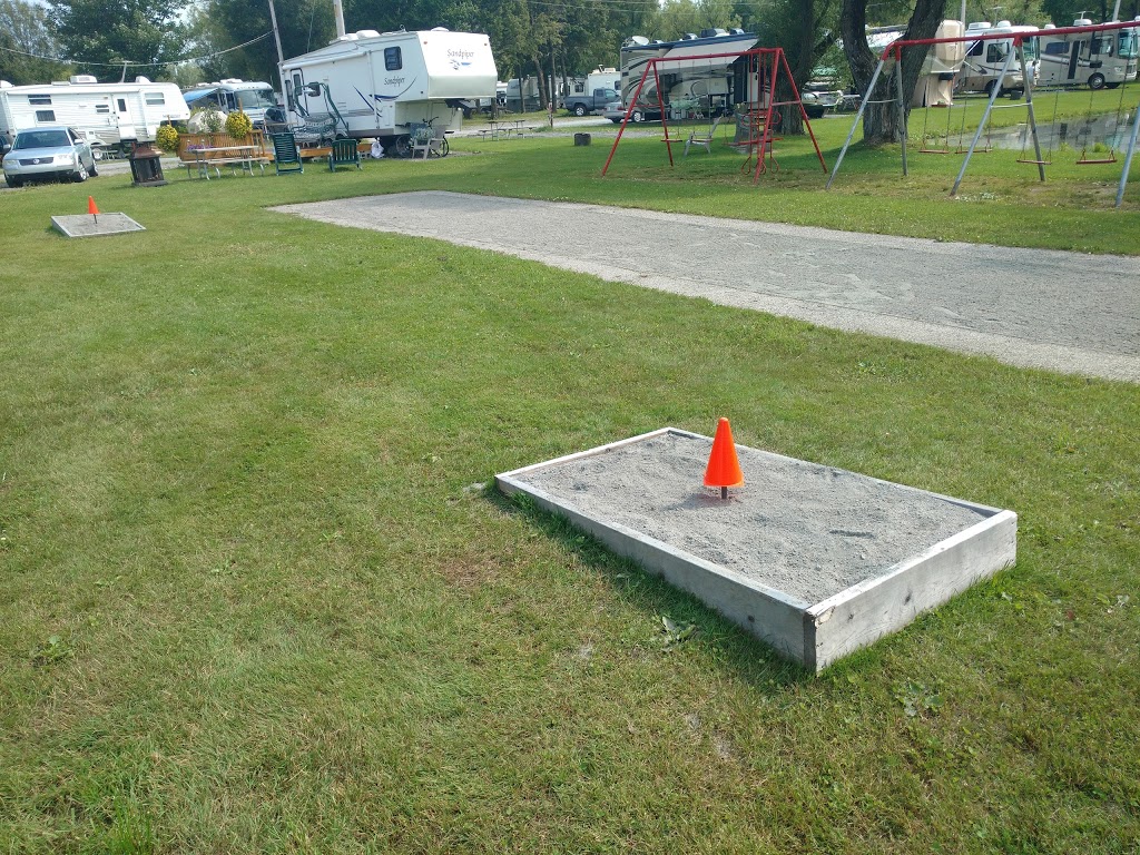 Camping Canadien-Américain | 209 QC-138, Saint-Augustin-de-Desmaures, QC G3A 0G2, Canada | Phone: (418) 878-4254