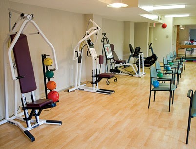 Amica Arbutus Manor | 2125 Eddington Dr, Vancouver, BC V6L 3A9, Canada | Phone: (604) 736-8936