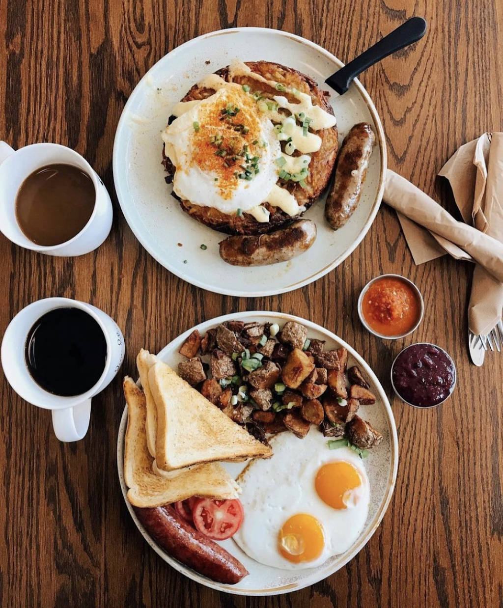 diner deluxe - Marda Loop | 2252 33 Ave SW, Calgary, AB T2T 1Z8, Canada | Phone: (403) 300-1626
