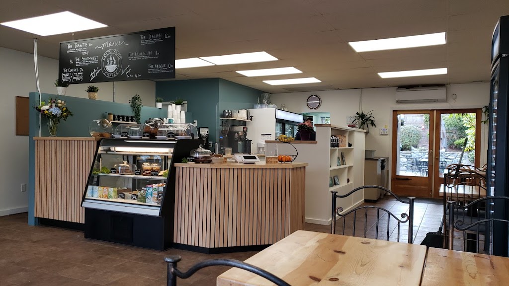 Courtyard Coffee | 673 Memorial Ave, Qualicum Beach, BC V9K 1T1, Canada | Phone: (250) 752-4152
