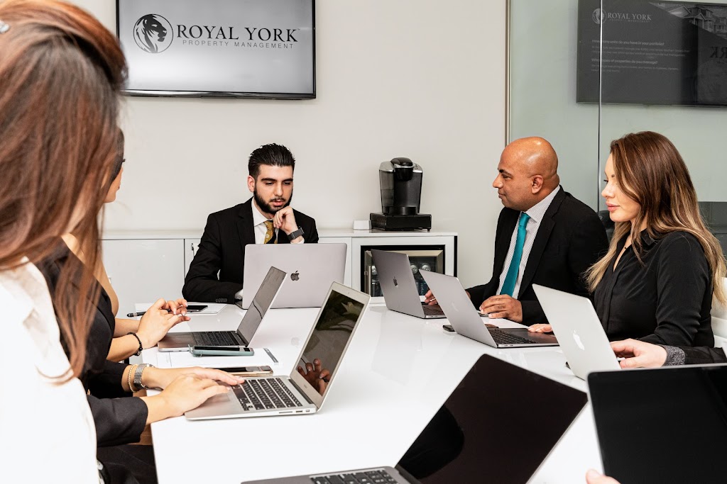 Royal York Property Management - Waterloo | 180 Northfield Dr W Unit 4, Waterloo, ON N2L 0C7, Canada | Phone: (226) 499-7484