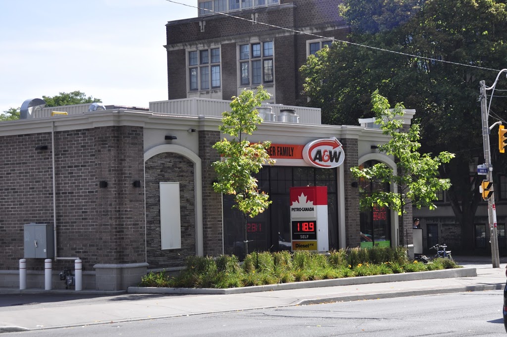 A&W | 505 Jarvis St, Toronto, ON M4Y 2H7, Canada | Phone: (416) 413-0250