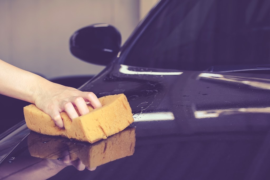 Apple Auto Detailing | 14 Lanterman Close, Red Deer, AB T4R 3K3, Canada | Phone: (587) 447-3070