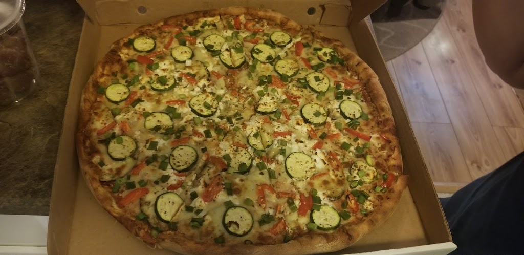 Marthas Pizza II | 746 Bedford Hwy, Halifax, NS B3M 2L8, Canada | Phone: (902) 832-2020