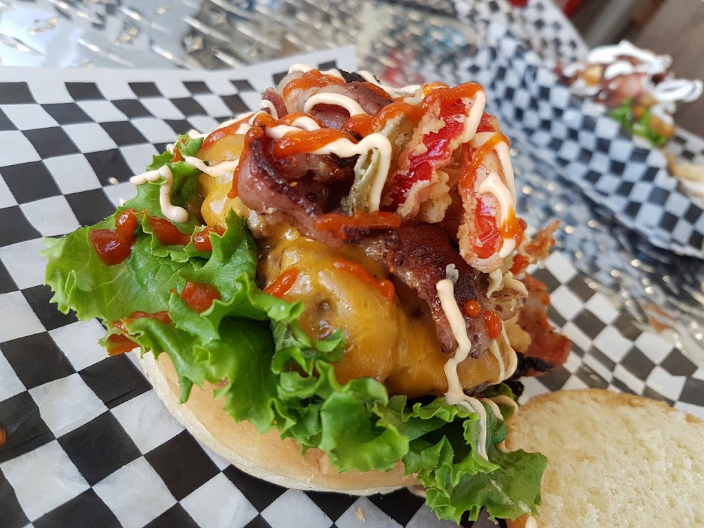 St. James Burger & Chip Co. | 1866 Ness Ave, Winnipeg, MB R3J 0Y6, Canada | Phone: (204) 414-5599