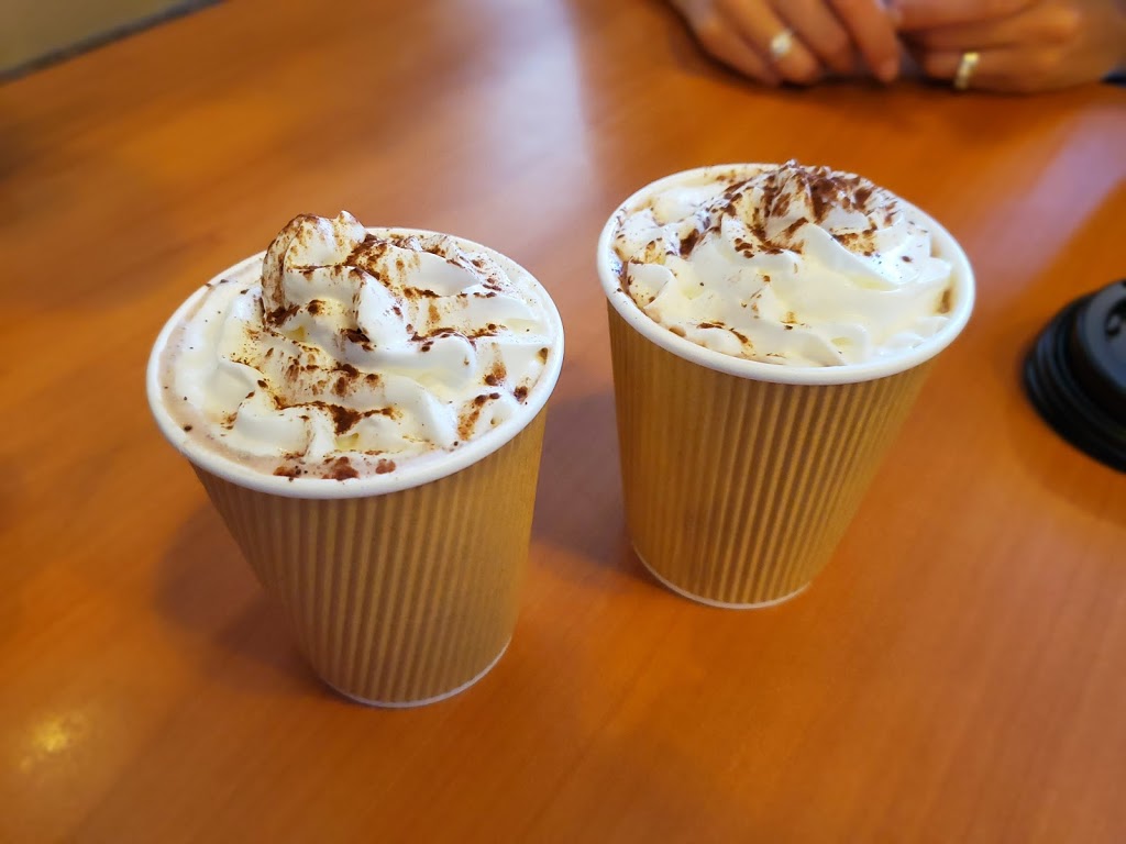Cakes And Coffees | 47 King St W, Bowmanville, ON L1C 1R2, Canada | Phone: (905) 623-5558