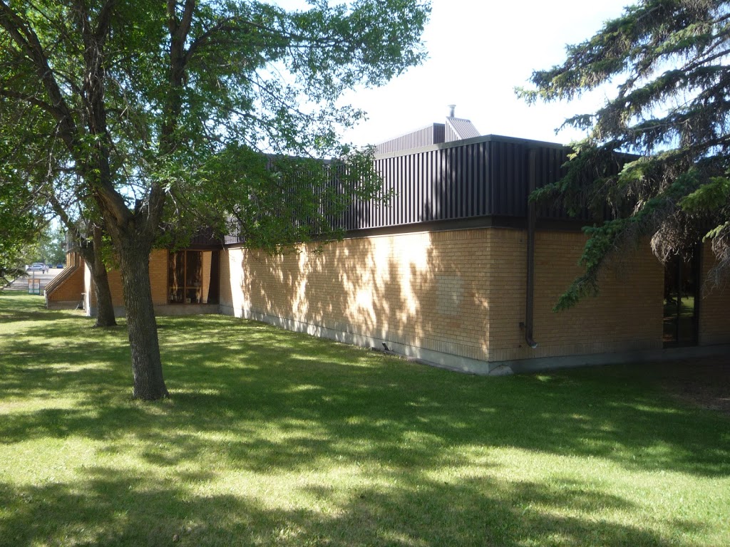 Edmonton Academy | 810 Saddleback Rd NW Unit 2, Edmonton, AB T6J 4W4, Canada | Phone: (780) 482-5449