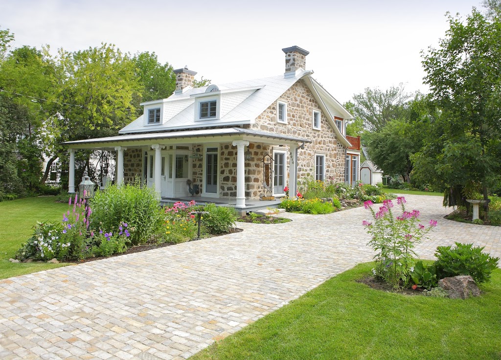 Aménagement Paysager Rive-Sud - Eco Verdure | 687-C R. Martel, Richelieu, QC J3L 5R7, Canada | Phone: (450) 708-1240
