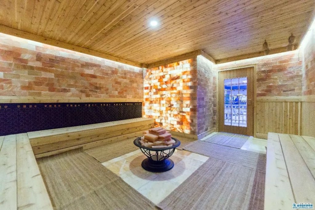 Hot Snow Spa | 1931 Pembina Hwy, Winnipeg, MB R3T 2G7, Canada | Phone: (431) 777-8899