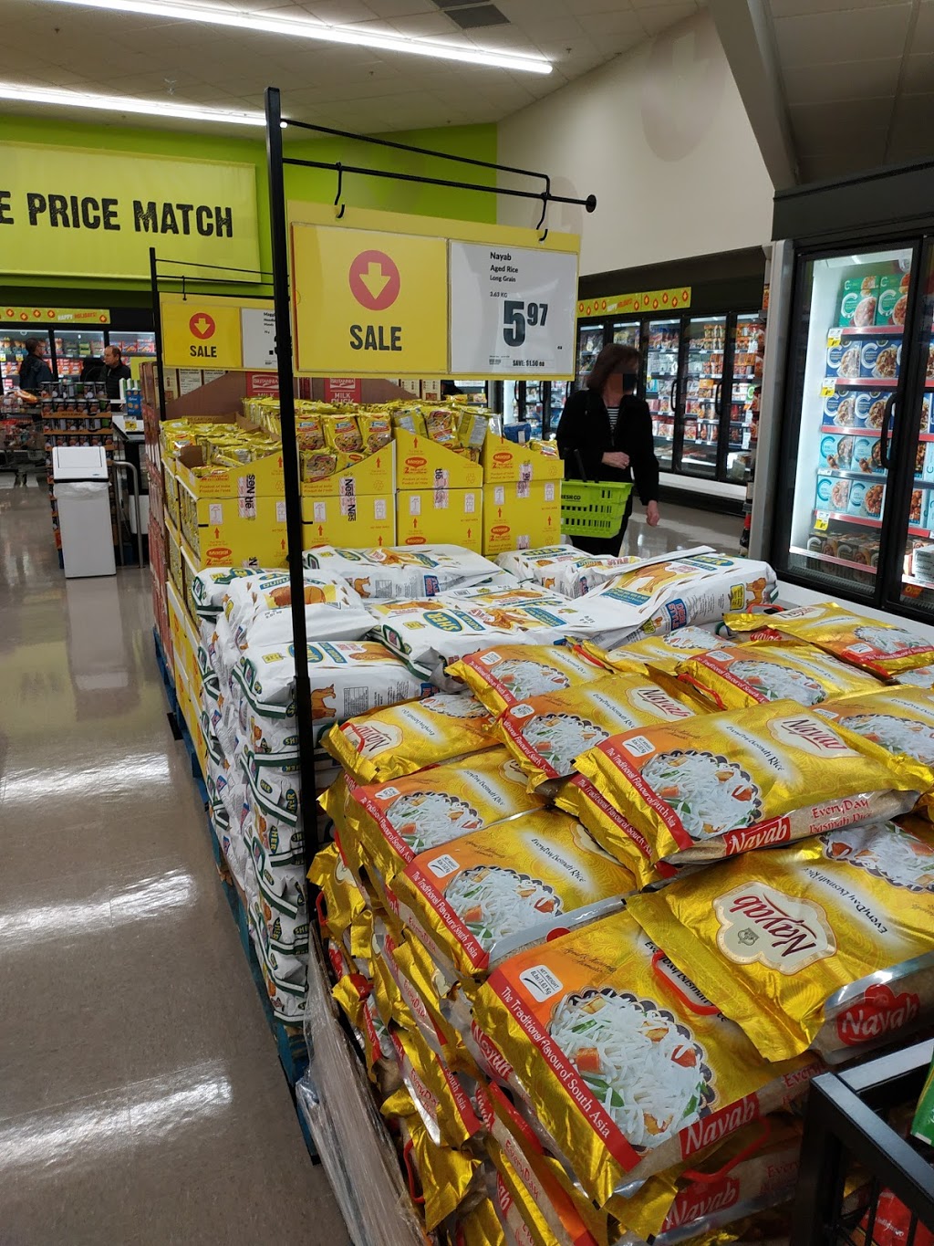 FreshCo 53 St & Ladner Trunk | 5275 48 Ave, Delta, BC V4K 1W4, Canada | Phone: (604) 940-0051