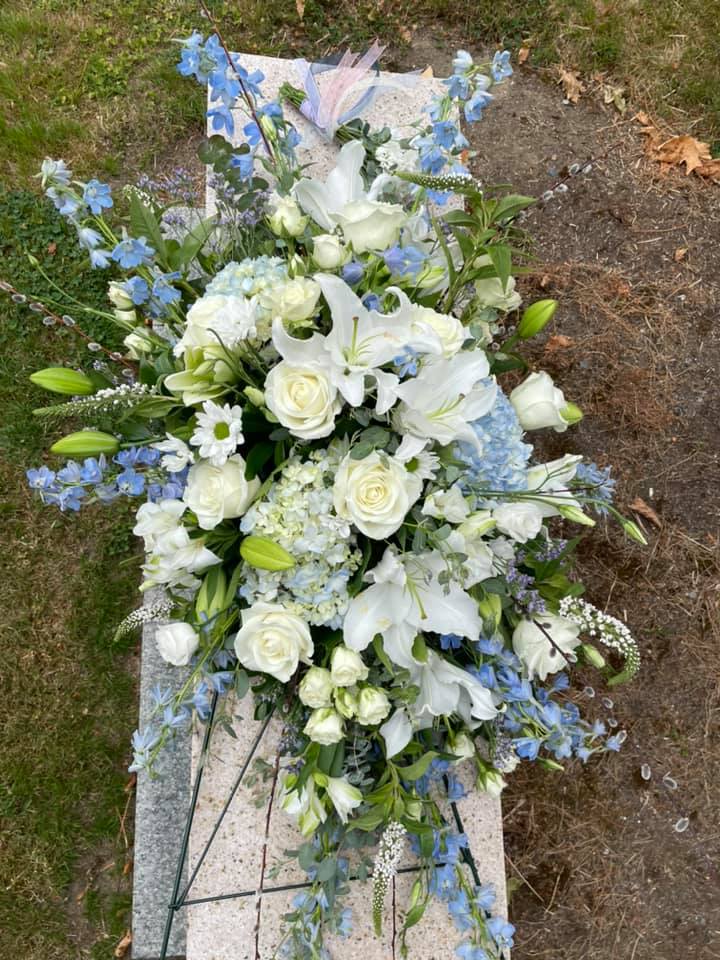 Blooms At The 49th | 3288 Cowichan Lake Rd, Duncan, BC V9L 4B9, Canada | Phone: (778) 422-0262