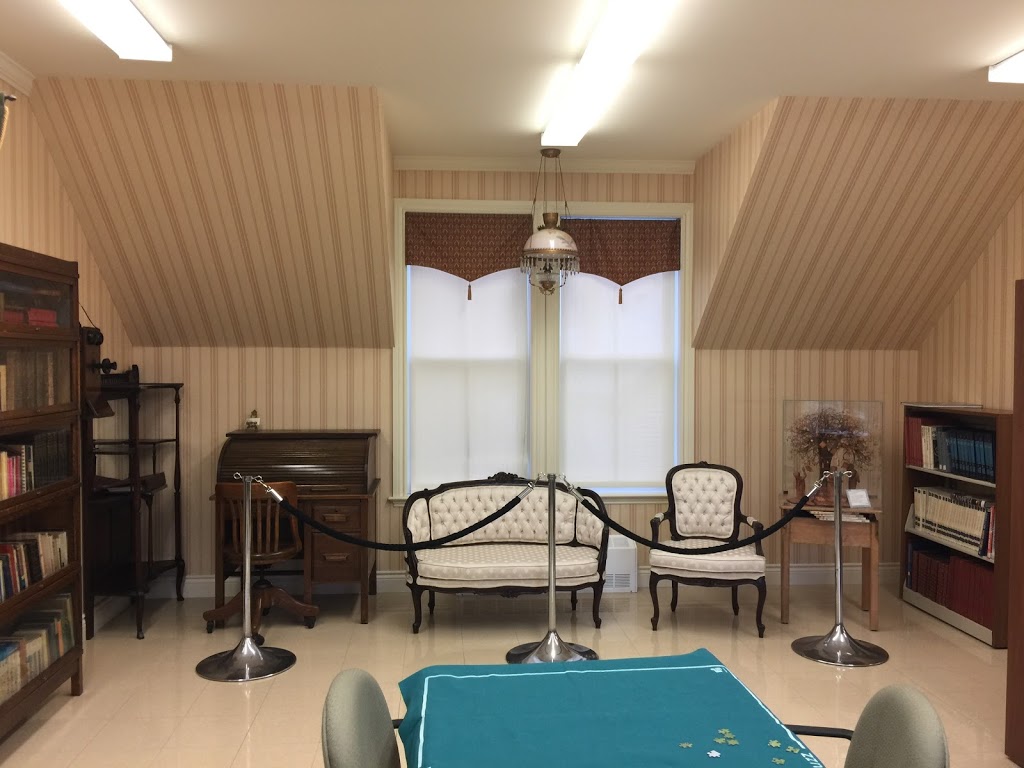 Bibliothèque municipale | 4360 Rue Principale, Saint-Cyrille-de-Wendover, QC J1Z 1E3, Canada | Phone: (819) 397-4223