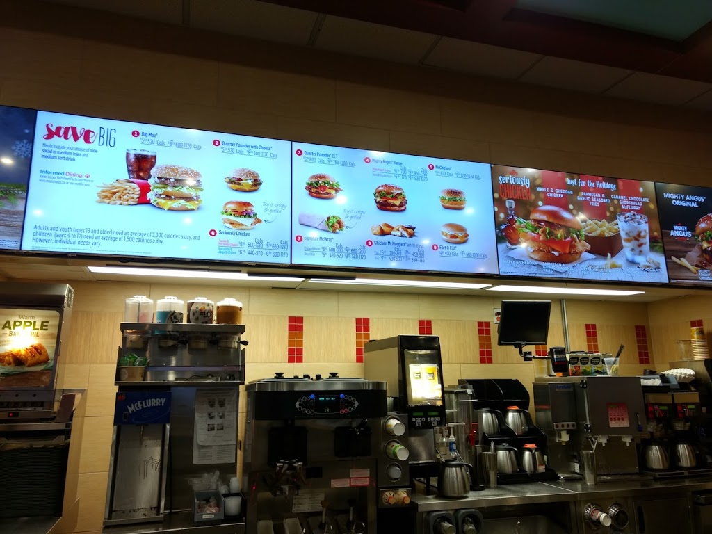 McDonalds | 390 Maidstone Ave W, Essex, ON N8M 2X5, Canada | Phone: (519) 776-4343