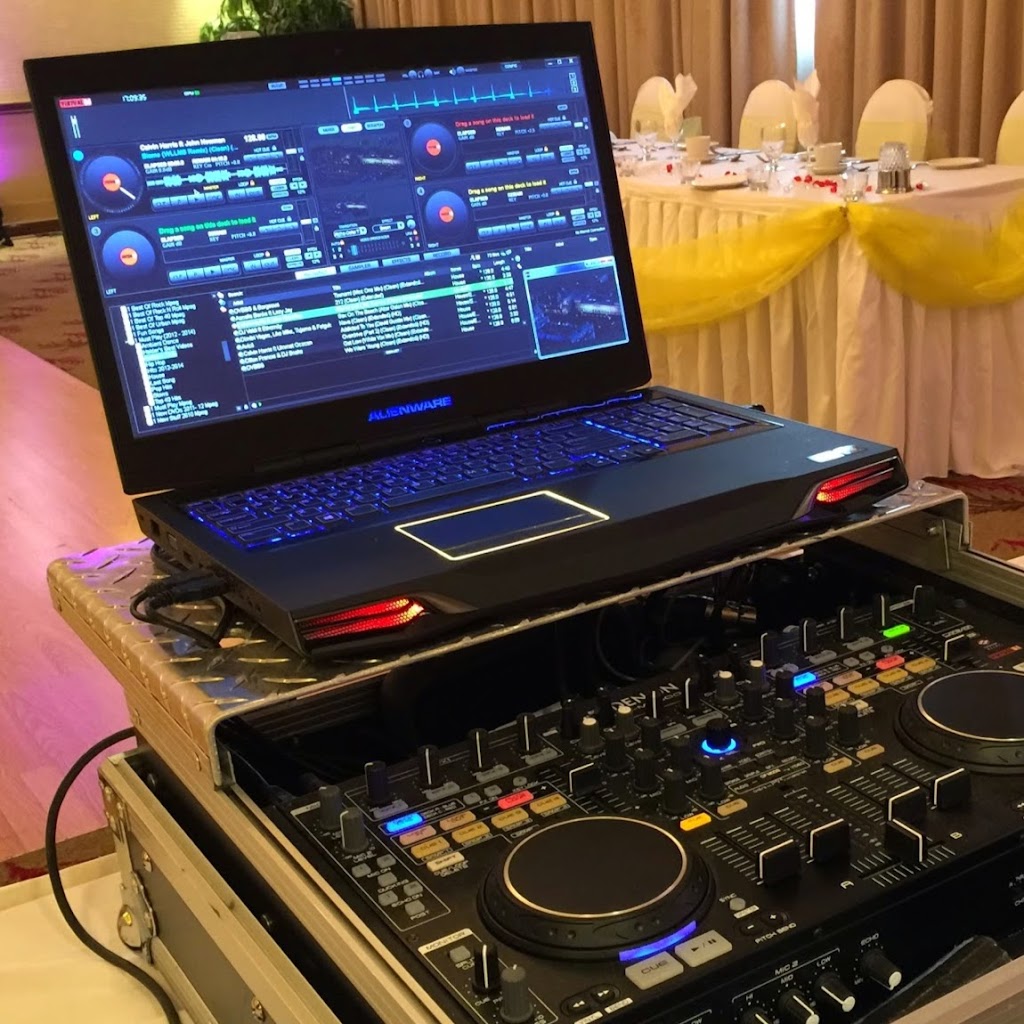 Elite Disco Mobile Montreal | 12 Rue Vincent Blouin, Kirkland, QC H9J 4B2, Canada | Phone: (514) 425-2600