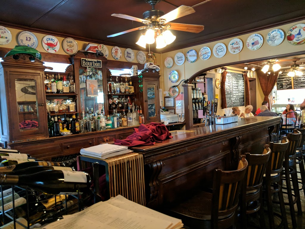 Dick & Jennys | 1270 Baseline Rd, Grand Island, NY 14072, USA | Phone: (716) 775-5048