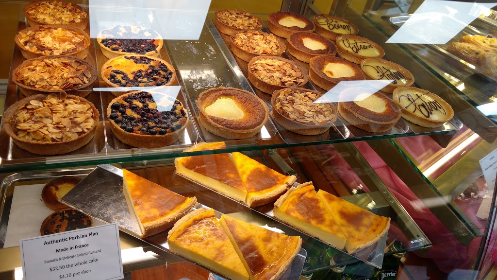 Bistro Normandie | 820 Danforth Ave, Toronto, ON M4J 1L6, Canada | Phone: (647) 352-3090