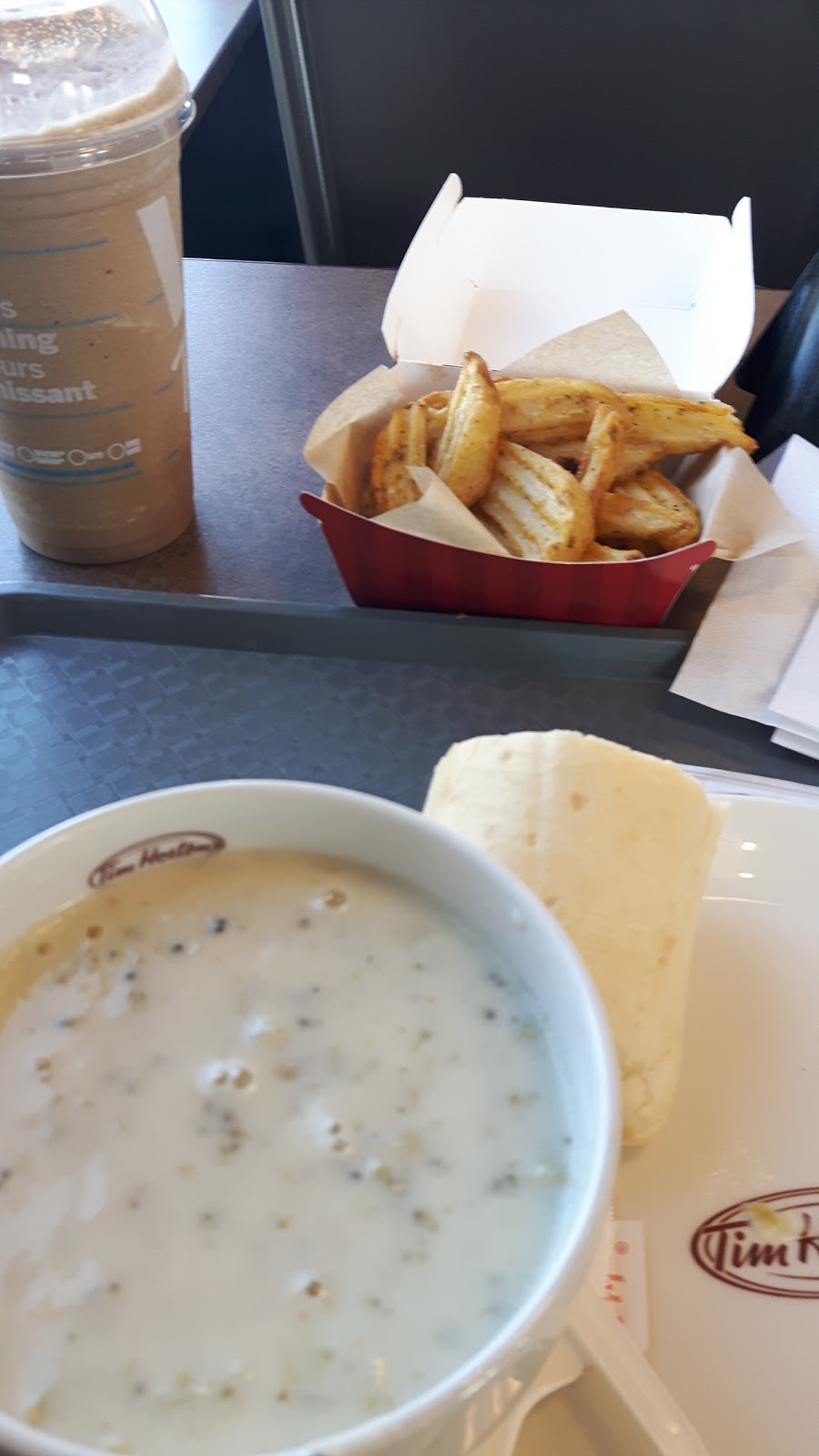 Tim Hortons | 50 Rue Alphonse-Desjardins, Salaberry-de-Valleyfield, QC J6S 2M3, Canada | Phone: (888) 601-1616