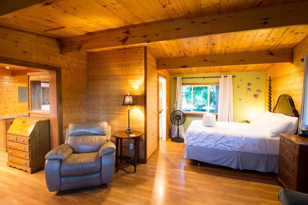 The Cabin at Marble Bay, Van Anda, BC | 1988 Marble Bay Rd, Van Anda, BC V0S 3K0, Canada | Phone: (250) 886-3723