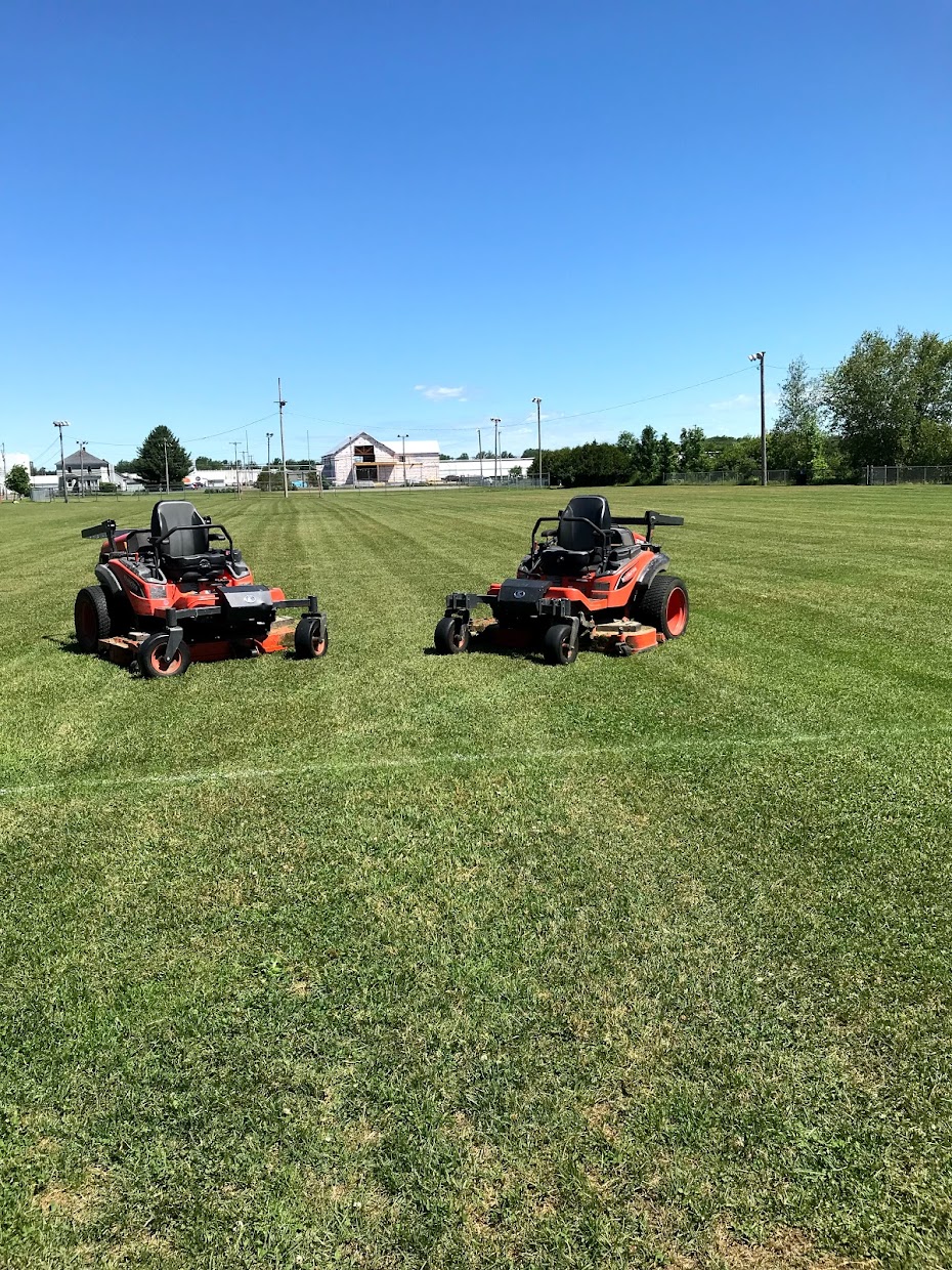Tonte de pelouse Marcotte | 135 Rue de Bellechasse, Dunham, QC J0E 1M0, Canada | Phone: (450) 525-4039