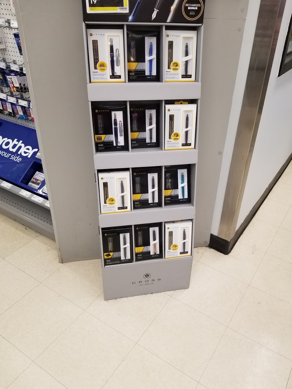 Bureau en Gros | 4625 R. Jean-Talon, Montréal, QC H1S 1K3, Canada | Phone: (514) 593-6813