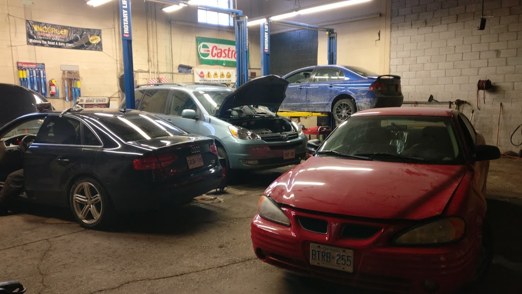 Pak Canadian Auto Repair | 3545 Hawkestone Rd, Mississauga, ON L5C 2V1, Canada | Phone: (905) 615-0700