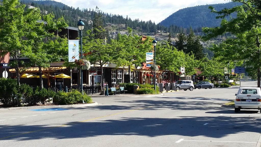 Peachland Eagles Nest B&B | 5816 Brown Pl, Peachland, BC V0H 1X4, Canada | Phone: (604) 786-9908