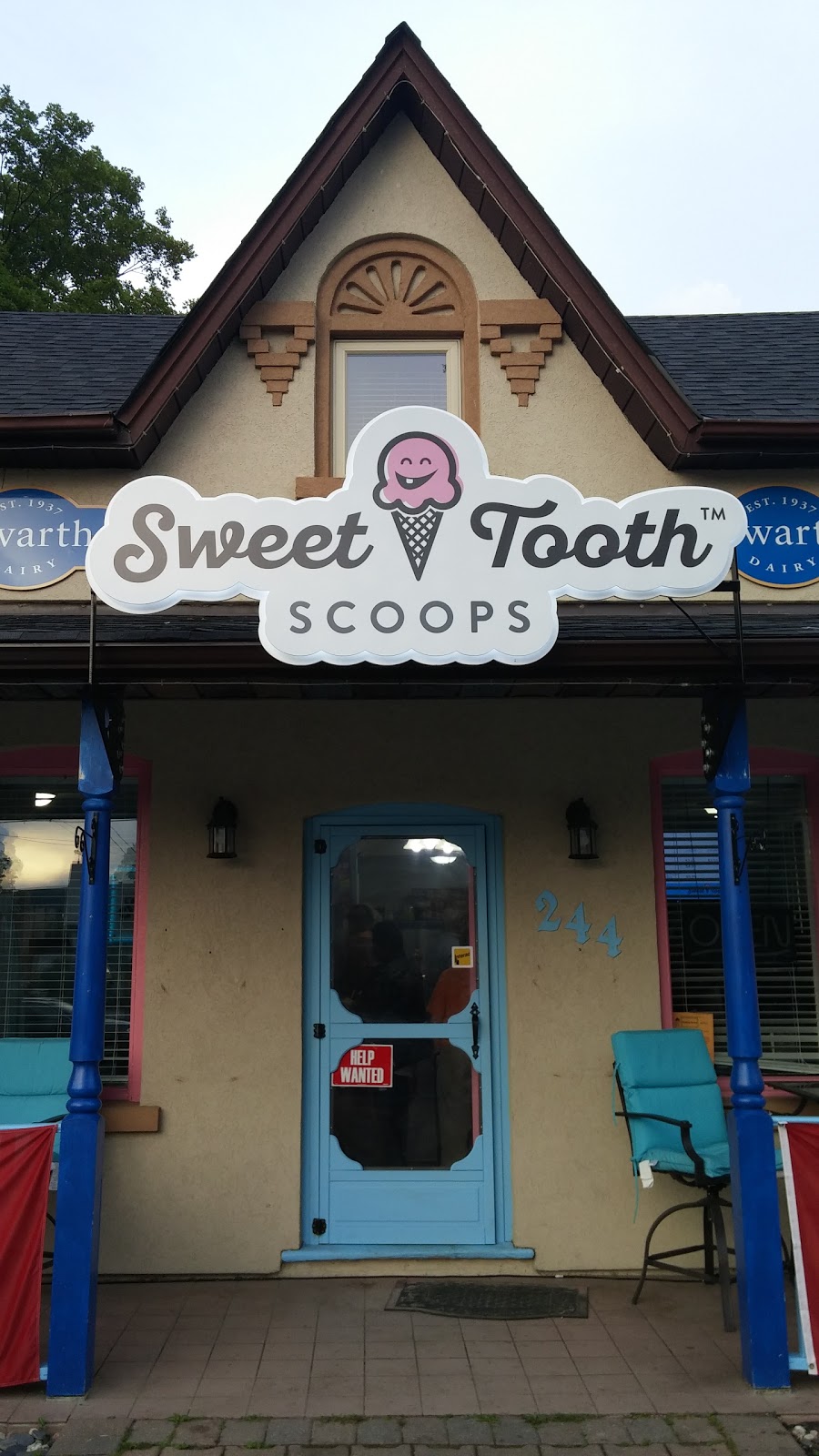 Sweet Tooth Scoops | 244 Barrie St, Thornton, ON L0L 2N0, Canada | Phone: (705) 291-1919