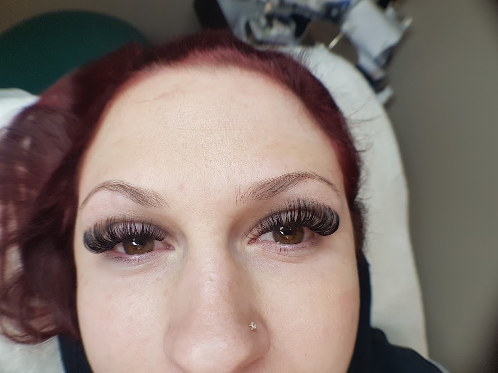 Beautiful Lashes Milton | 164 Higginbotham Cres, Milton, ON L9T 8E1, Canada | Phone: (647) 473-5544
