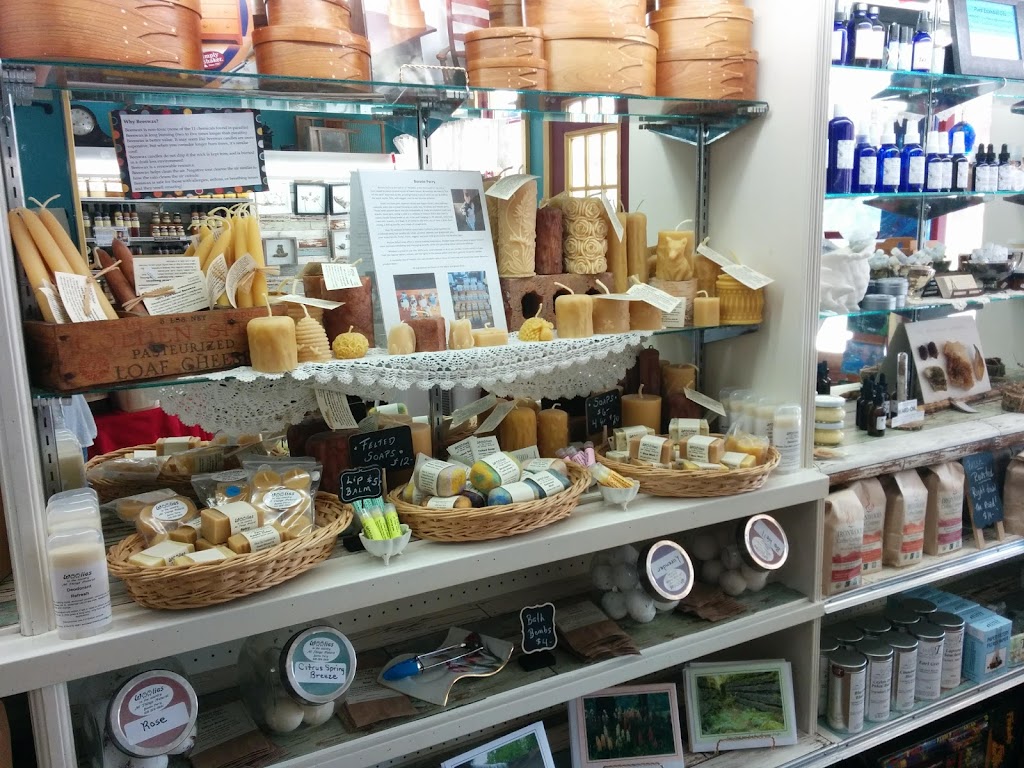 Big Bay General Store | 250854 Big Bay Side Rd, Wiarton, ON N0H 2T0, Canada | Phone: (519) 534-3730