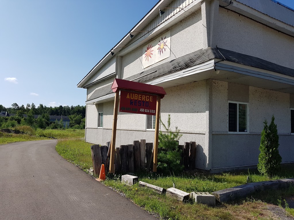 Restaurant Auberge Yucca Riviera | 3712 Rue Saint Patrick, Rawdon, QC J0K 1S0, Canada | Phone: (450) 834-3313