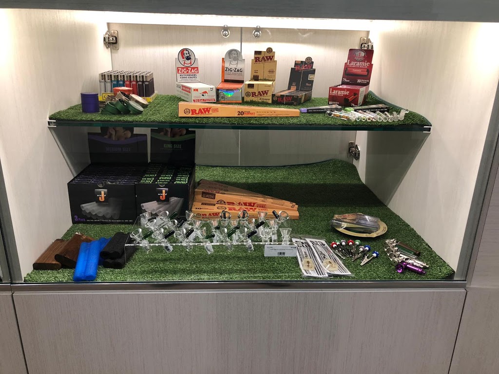 Cannabis House | 16526 59a St NW, Edmonton, AB T5Y 3S9, Canada | Phone: (587) 520-0432