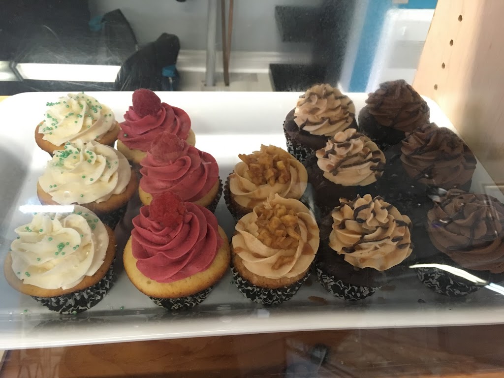Les Copains de Marseille | 110 Rue Eddy, Gatineau, QC J8X 2W6, Canada | Phone: (819) 928-0130