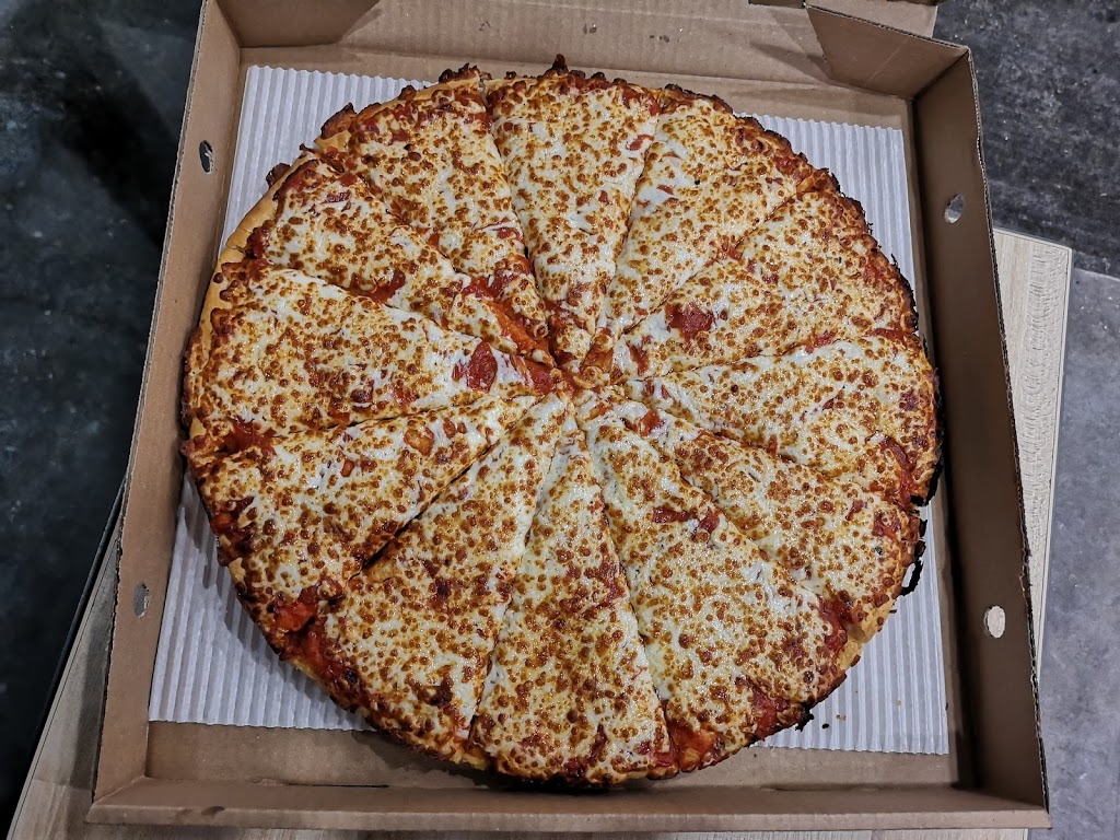 Pizza Hut | 526 Montreal Rd, Vanier, ON K1K 0T9, Canada | Phone: (613) 714-4460