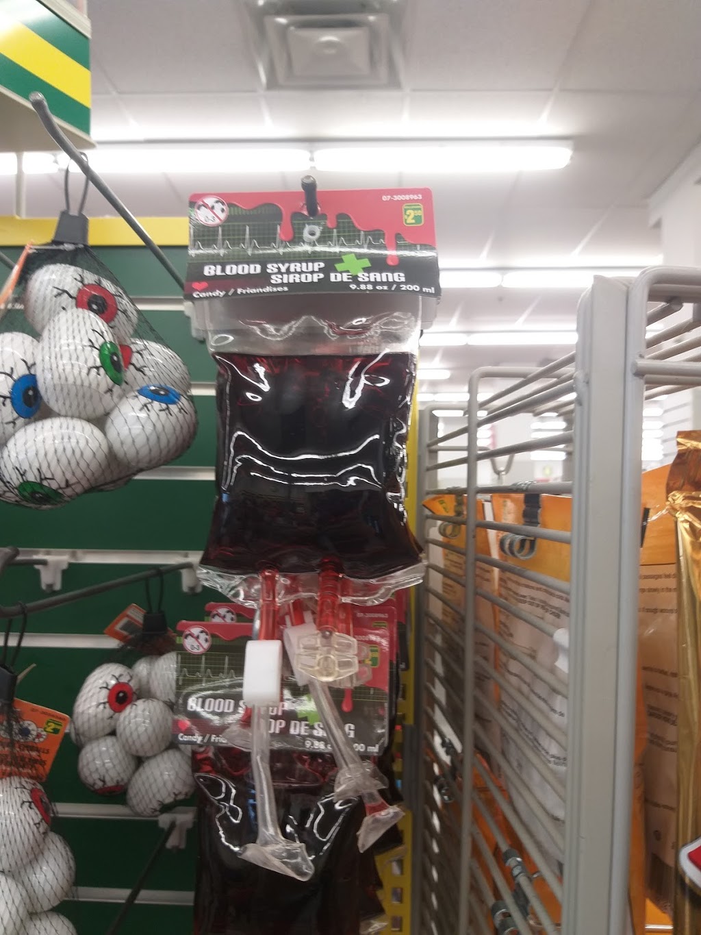 Dollarama | Fairview Mall, 285 Geneva St, St. Catharines, ON L2N 2G1, Canada | Phone: (905) 935-4450