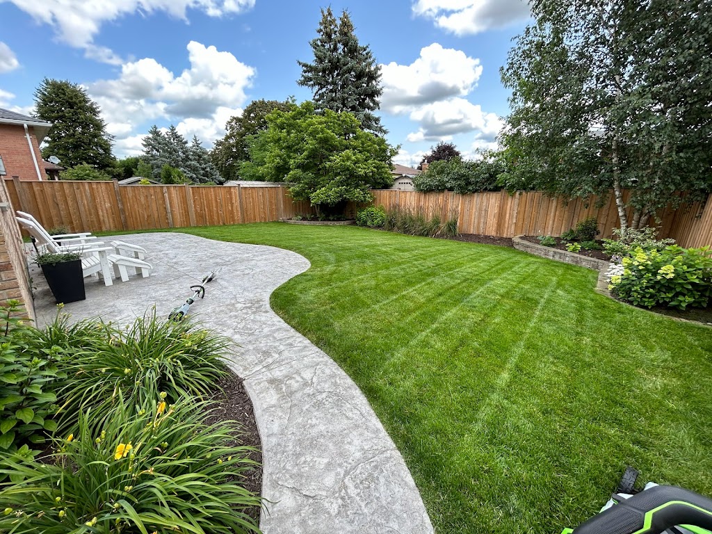 GreenLeaf Electric Lawn Care | 259 Bradshaw Dr, Stratford, ON N5A 0G5, Canada | Phone: (519) 520-7270