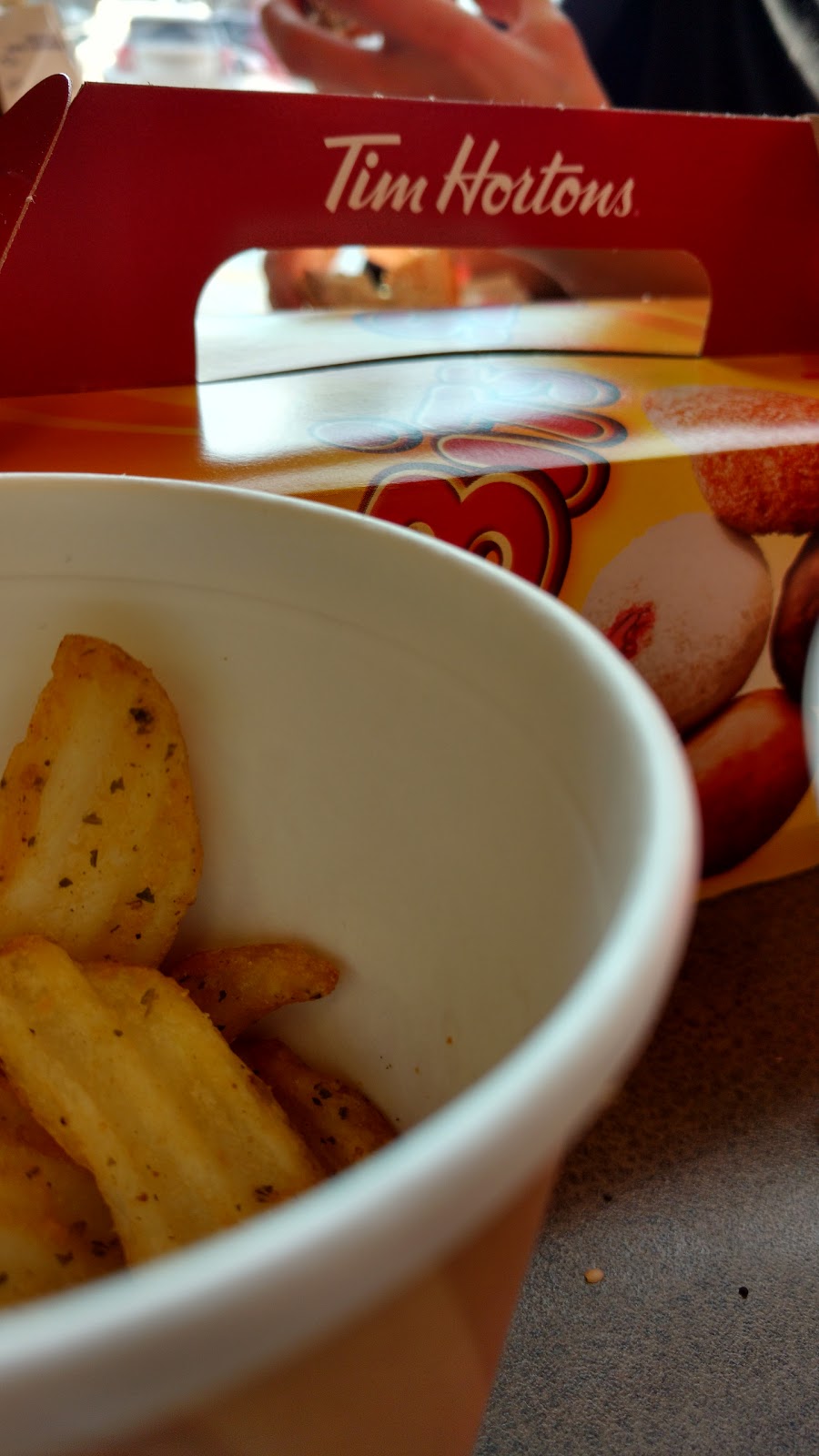 Tim Hortons | 646 Archibald St, Winnipeg, MB R2J 0X4, Canada | Phone: (204) 237-4982