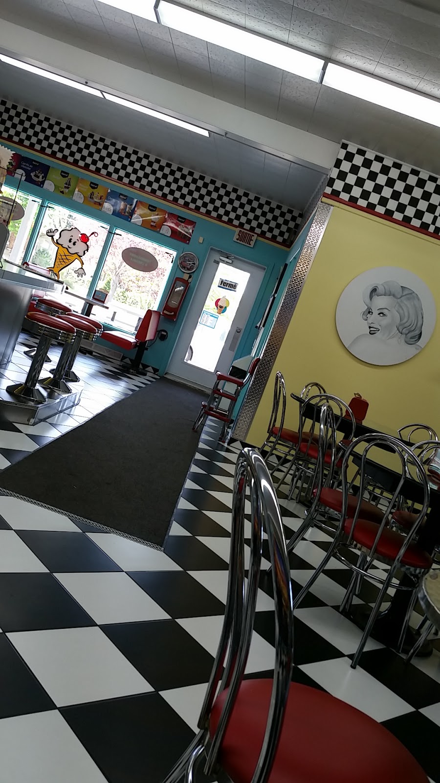Creme Des Cremes | 335 B Rue Saint-Joseph, Sainte-Martine, QC J0S 1V0, Canada | Phone: (450) 427-3017