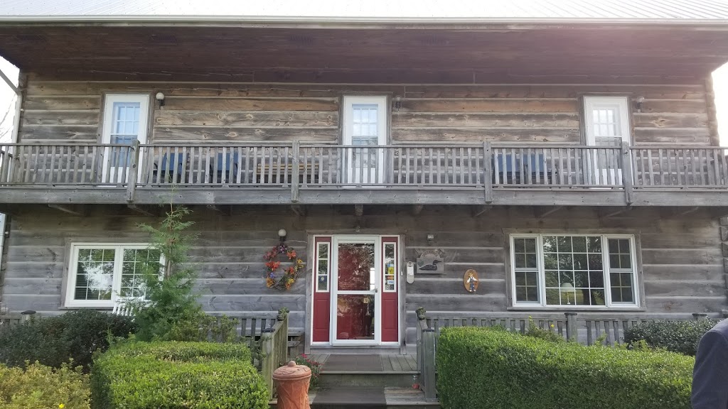 Bye the Bay Bed and Breakfast | 18288 Kent Bridge Rd, Morpeth, ON N0P 1X0, Canada | Phone: (905) 805-5652